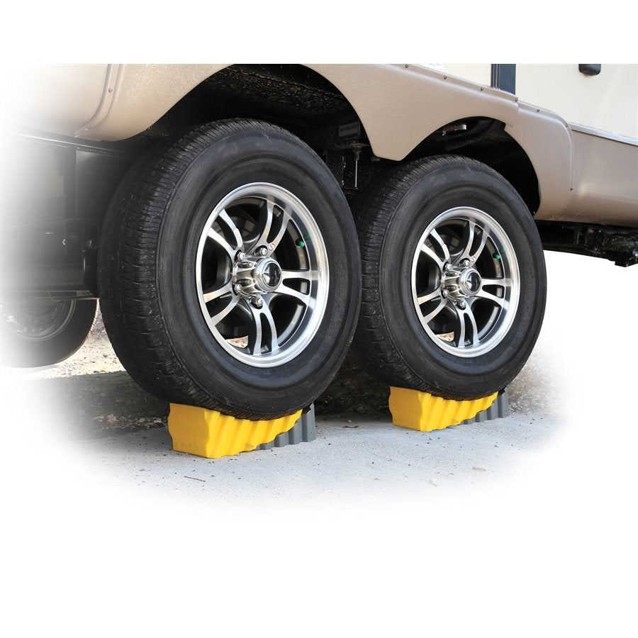 Camco 44423 CURVED LEVELER AND WHEEL CHOCK