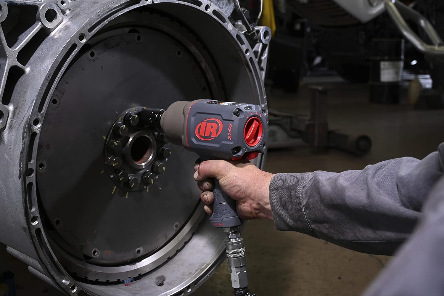 Ingersoll Rand 2146Q1MAX Air Impact Wrench 3/4", Quiet, 2000 ft-lb Torque, Friction Ring-Thru-hole Retainer, Pistol