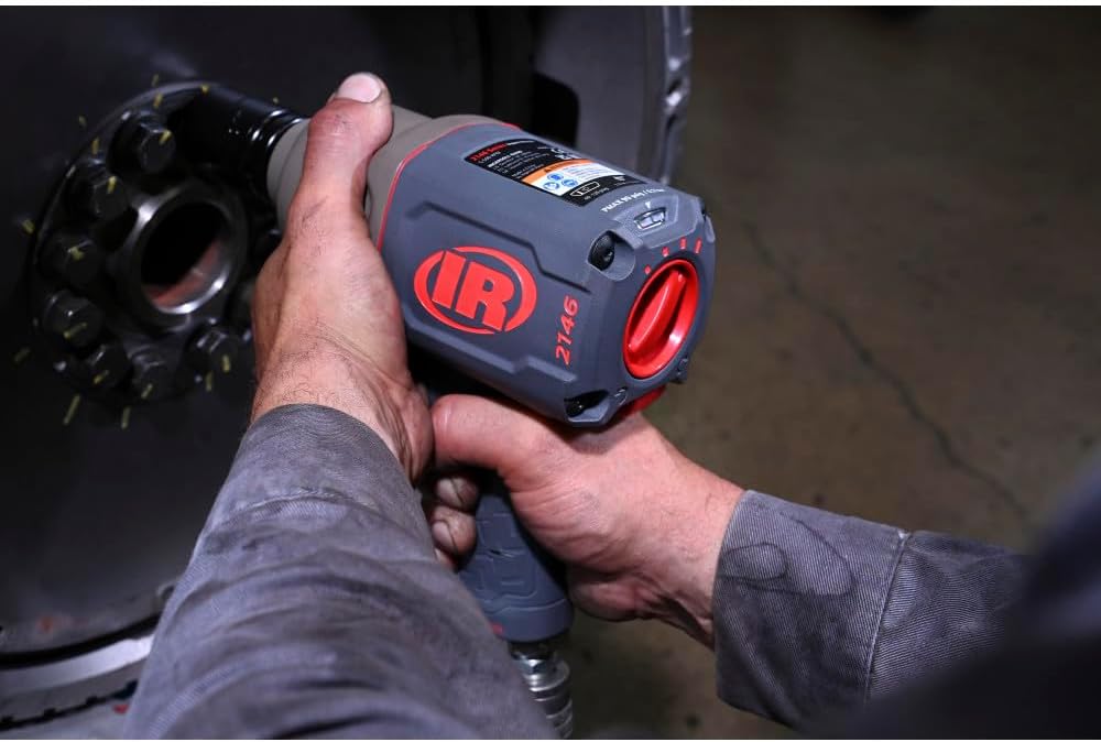 Ingersoll Rand 2146Q1MAX Air Impact Wrench 3/4", Quiet, 2000 ft-lb Torque, Friction Ring-Thru-hole Retainer, Pistol