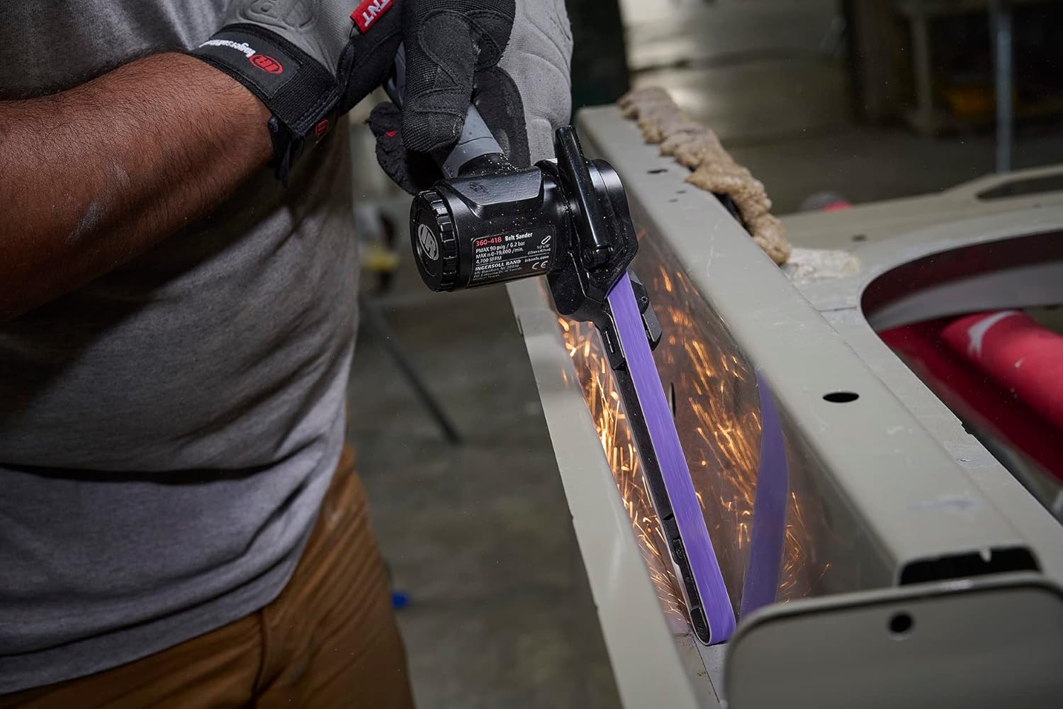 Ingersoll Rand 360-418 Air Belt Sander, 1/2"x18", 20,000 RPM, 4700 SFPM, 0.6 HP, Rear Exhaust